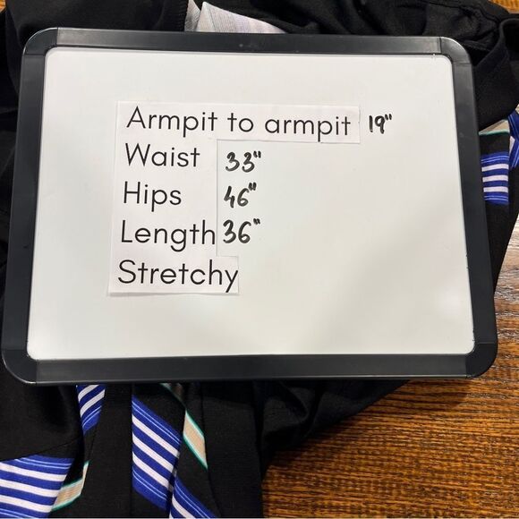 Striped Black and Blue‎ scoop neck sleeveless Dress - Picture 7 of 12